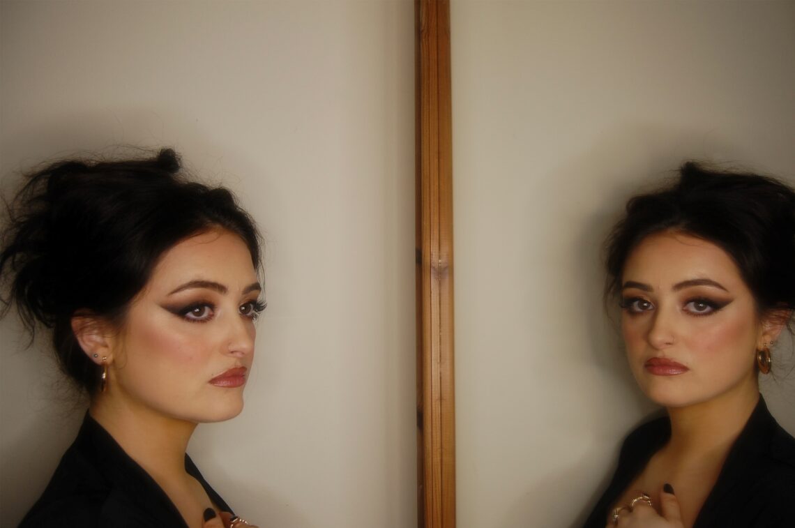 Review: Freya’s Soul-Stirring “Dunno How to Love”